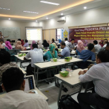 Pelatihan Teknik Telaah Pustaka Orisinil dan Bebas Plagiasi